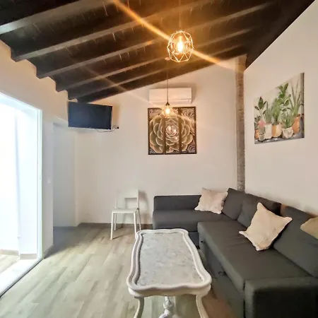 La Casita De Viriato Apartamentosmalagamanagement Malaga